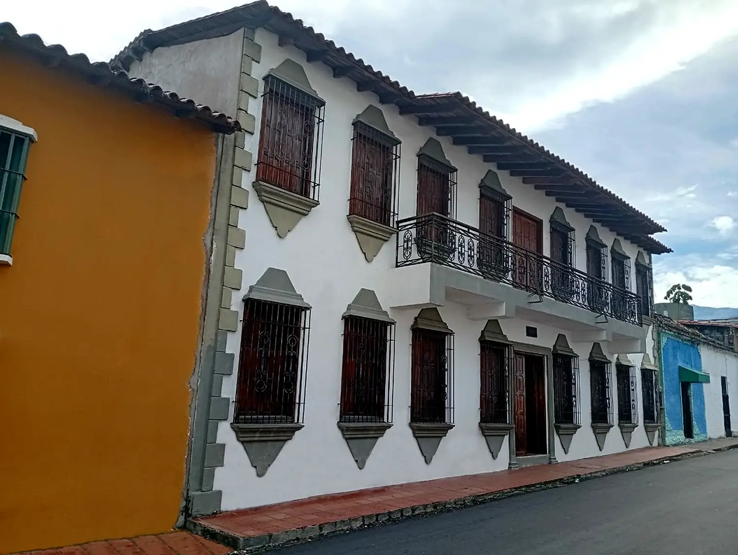 fachada-academia